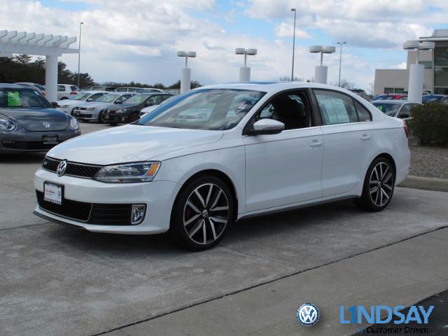 Volkswagen Jetta GLI 2012 photo 2
