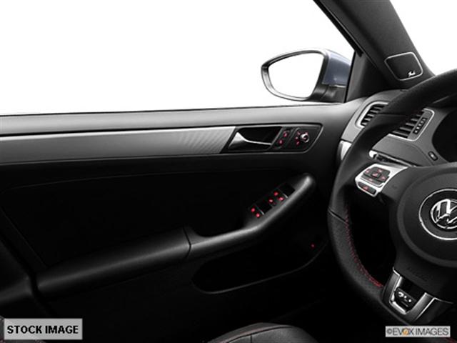 Volkswagen Jetta GLI S Coupe AERO PKG Sedan