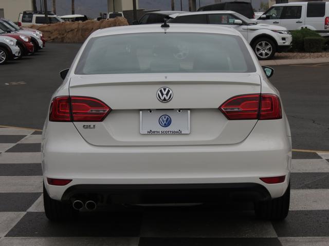 Volkswagen Jetta GLI 2012 photo 2