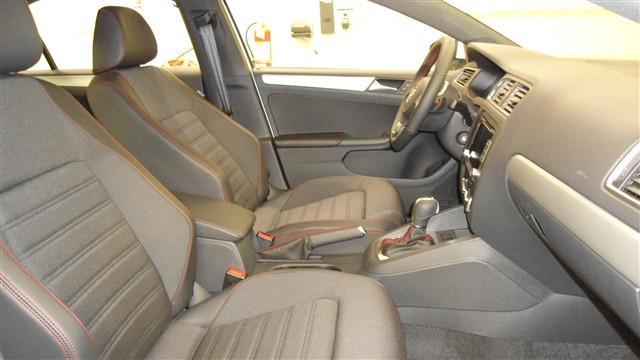 Volkswagen Jetta GLI 2012 photo 4