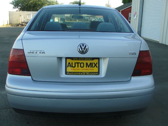 Volkswagen Jetta TDI 2003 photo 12