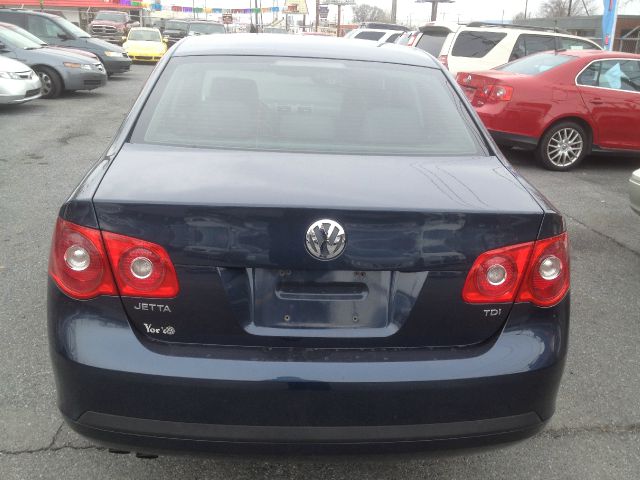 Volkswagen Jetta TDI CD With MP3 Sedan