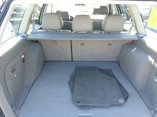 Volkswagen Jetta Wagon 2003 photo 4