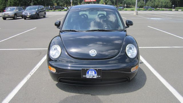 Volkswagen New Beetle 1998 photo 2