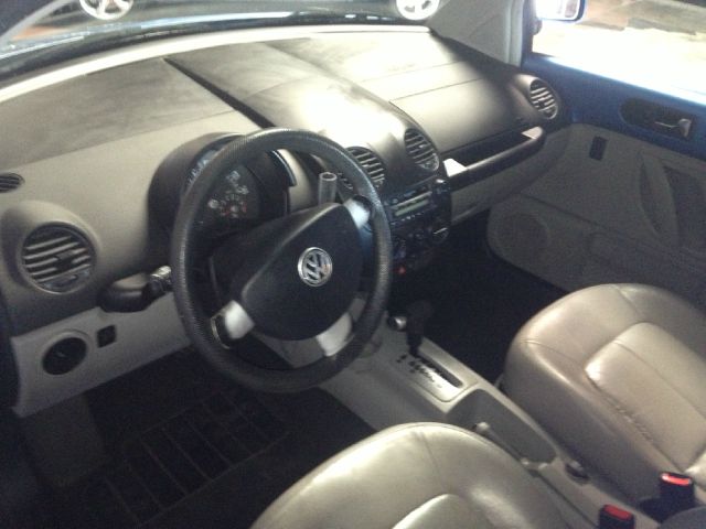 Volkswagen New Beetle 1998 photo 1