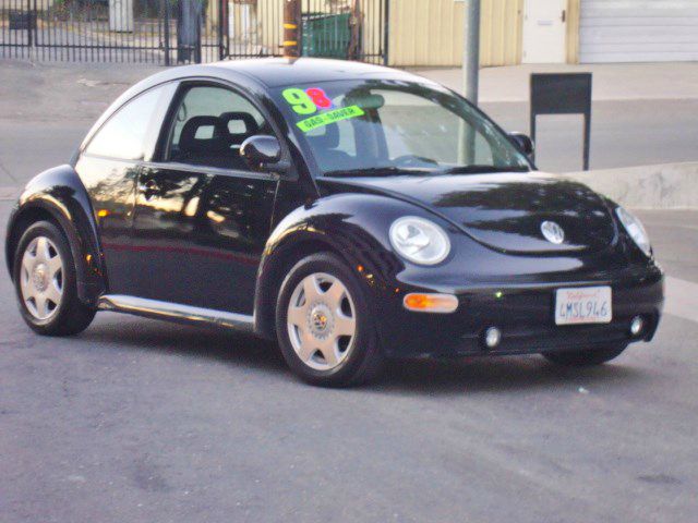 Volkswagen New Beetle 1998 photo 0