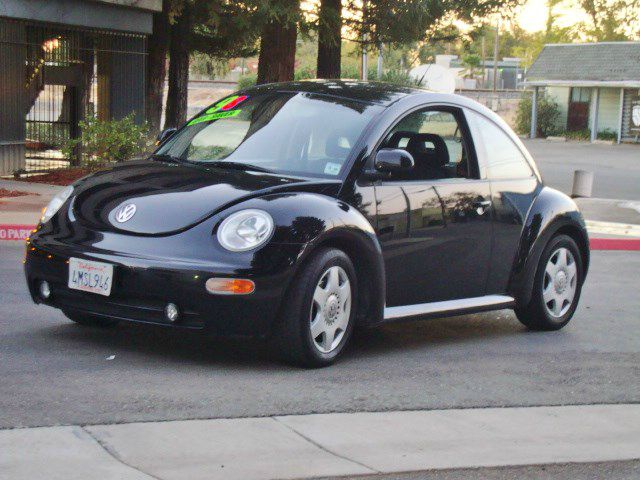 Volkswagen New Beetle 1998 photo 1