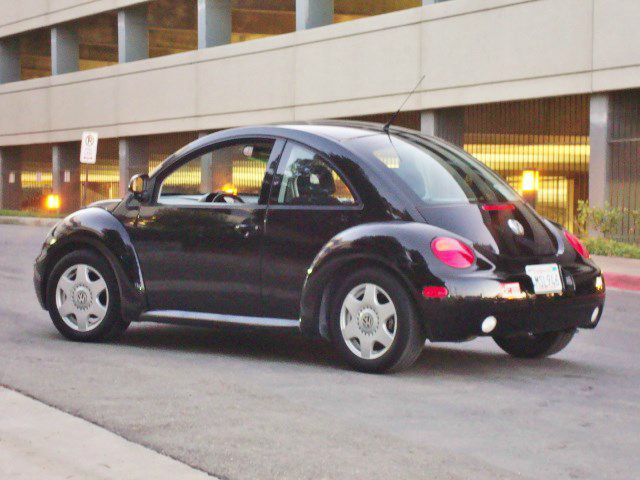 Volkswagen New Beetle 1998 photo 4