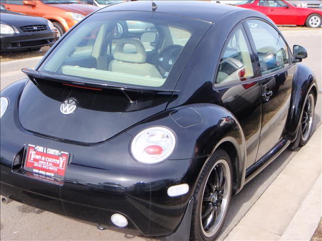 Volkswagen New Beetle 1998 photo 4