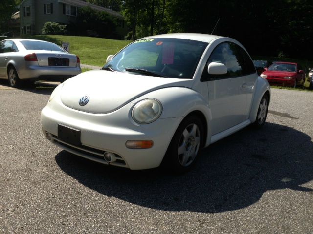 Volkswagen New Beetle 1998 photo 3
