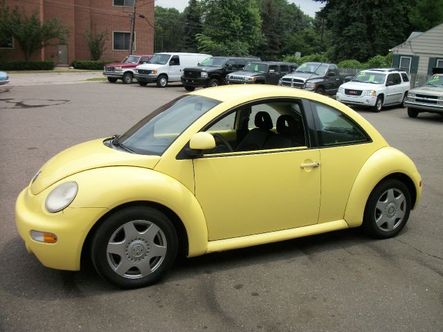 Volkswagen New Beetle 1998 photo 2