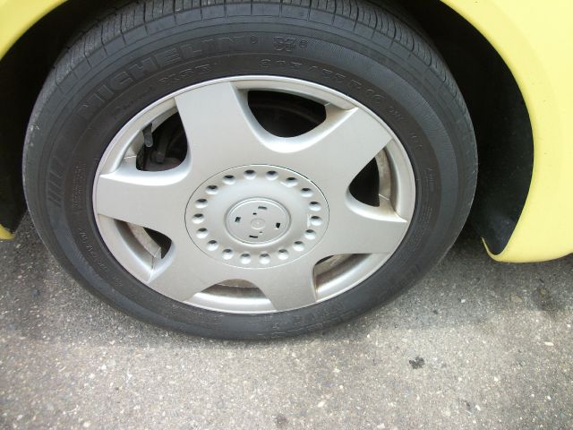 Volkswagen New Beetle 1998 photo 4