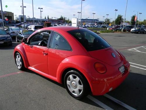 Volkswagen New Beetle 1998 photo 3