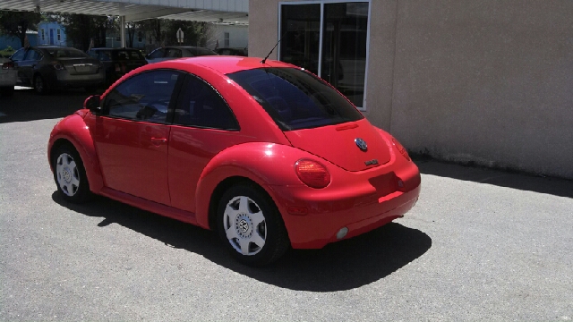 Volkswagen New Beetle 1998 photo 9