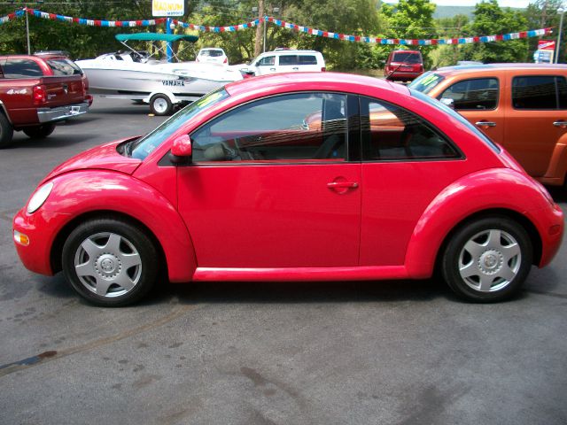 Volkswagen New Beetle 1998 photo 4
