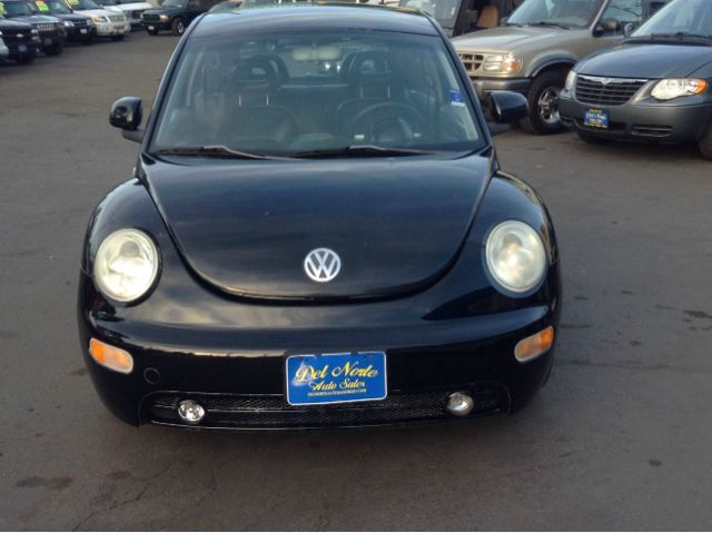 Volkswagen New Beetle 1999 photo 3