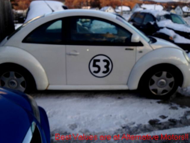 Volkswagen New Beetle SLT W/ Navigation/sunroof Hatchback