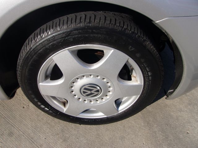 Volkswagen New Beetle Quad Cab 4x2 Shortbox XLT Hatchback