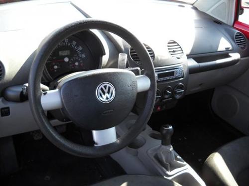 Volkswagen New Beetle 1999 photo 5