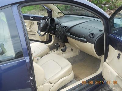 Volkswagen New Beetle 1999 photo 3