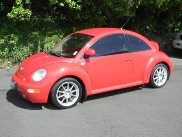 Volkswagen New Beetle Base Www.escromotors2.com Hatchback