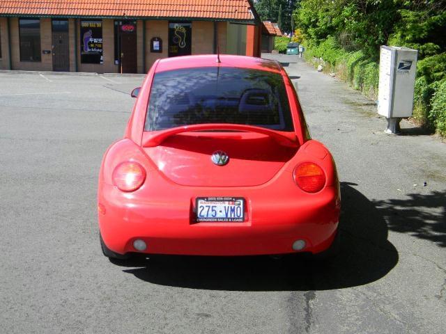 Volkswagen New Beetle 1999 photo 3