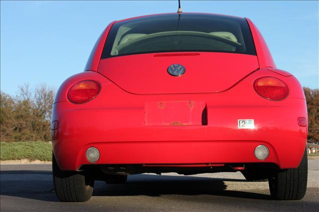 Volkswagen New Beetle 1999 photo 3