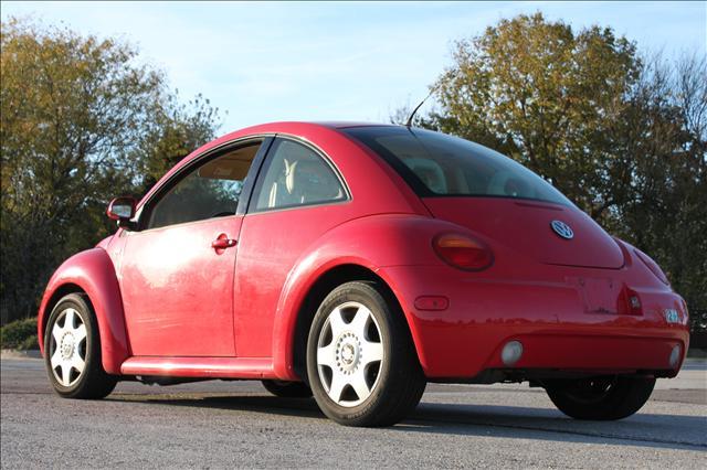 Volkswagen New Beetle 1999 photo 4