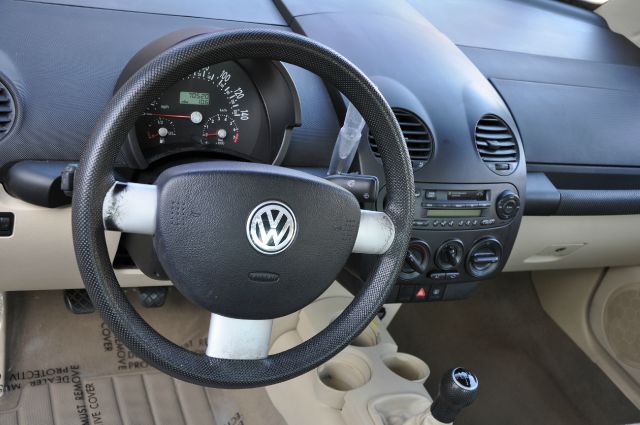 Volkswagen New Beetle Quad Cab 4x2 Shortbox XLT Hatchback