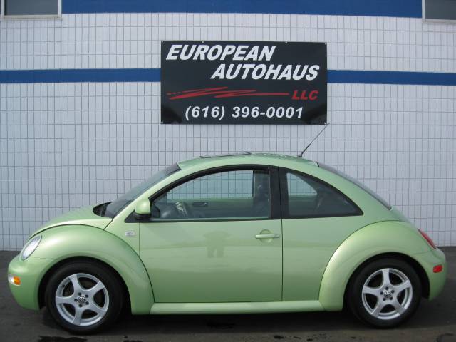 Volkswagen New Beetle 1999 photo 4