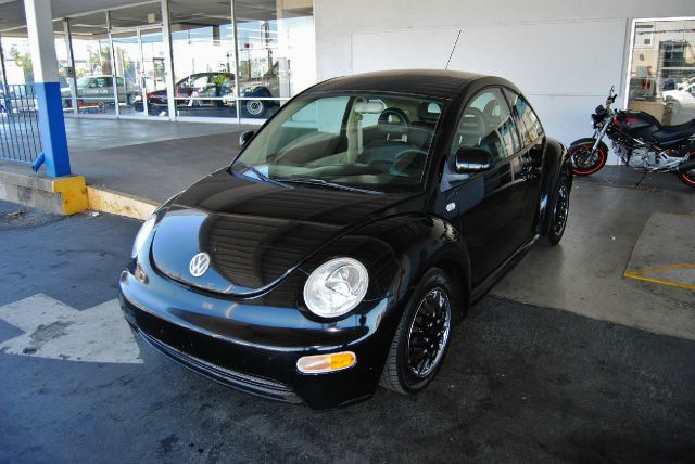 Volkswagen New Beetle 1999 photo 4