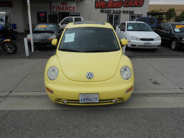 Volkswagen New Beetle 1999 photo 1
