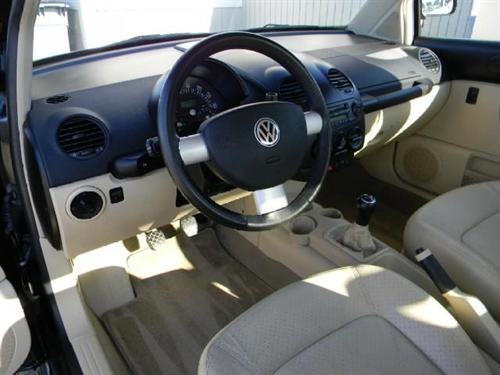 Volkswagen New Beetle 1999 photo 3