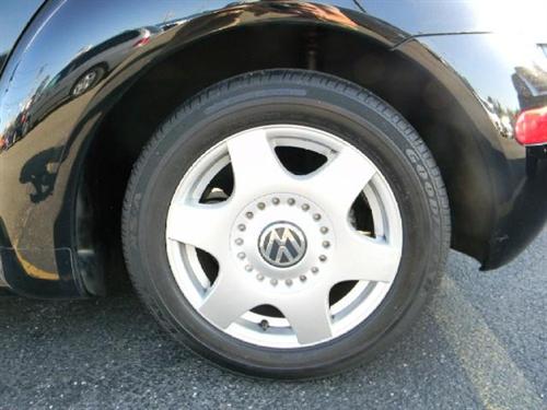 Volkswagen New Beetle 1999 photo 4