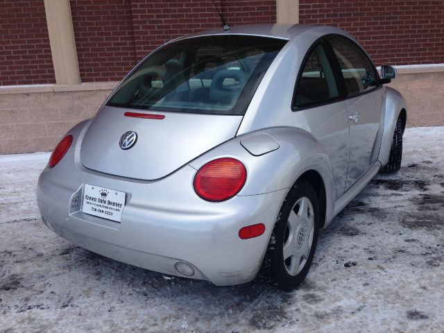 Volkswagen New Beetle 1999 photo 1