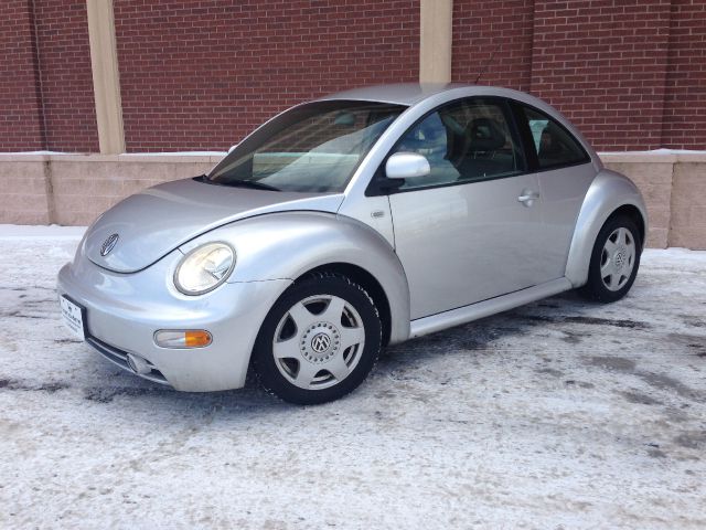 Volkswagen New Beetle 1999 photo 2