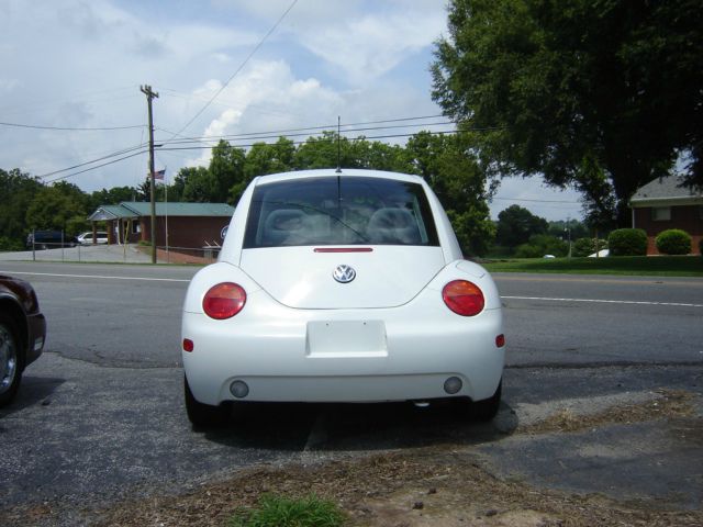 Volkswagen New Beetle 1999 photo 0
