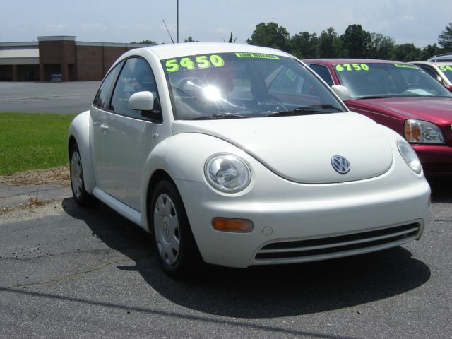Volkswagen New Beetle 1999 photo 4