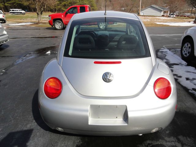 Volkswagen New Beetle 1999 photo 1