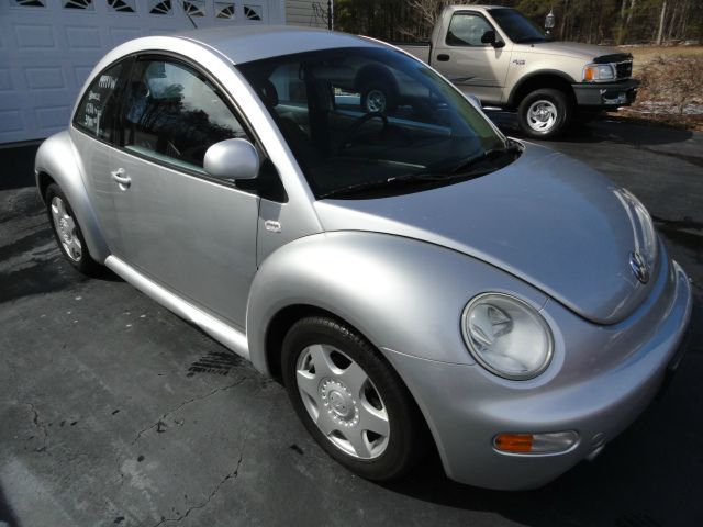 Volkswagen New Beetle 1999 photo 4