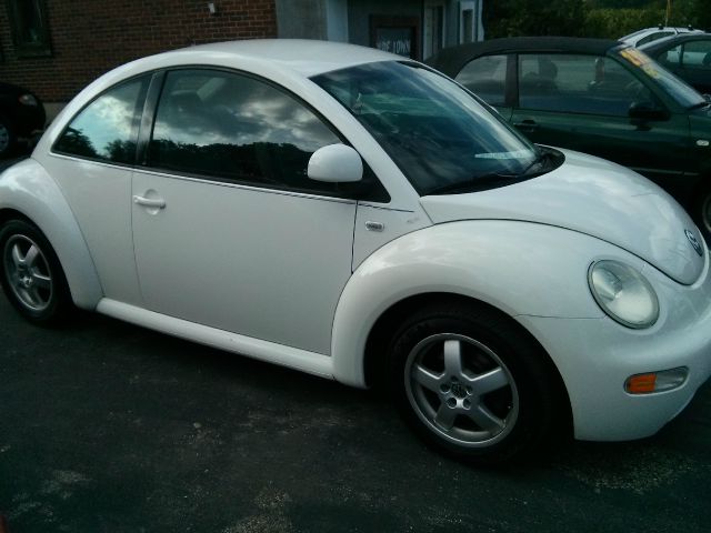 Volkswagen New Beetle 1999 photo 1