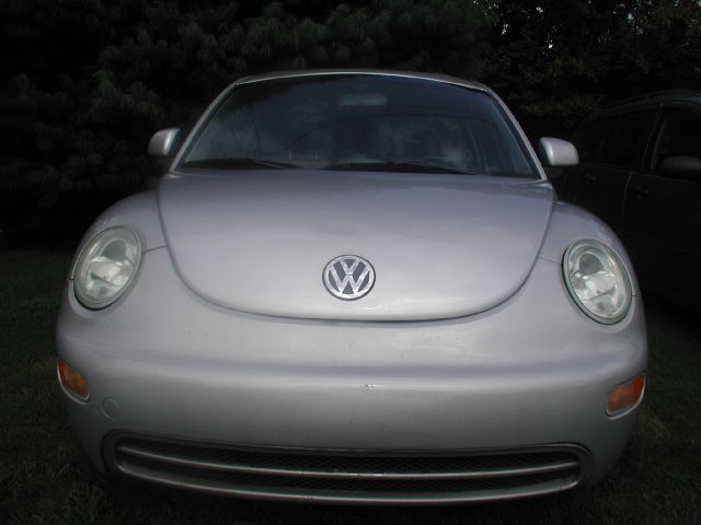 Volkswagen New Beetle 1999 photo 1