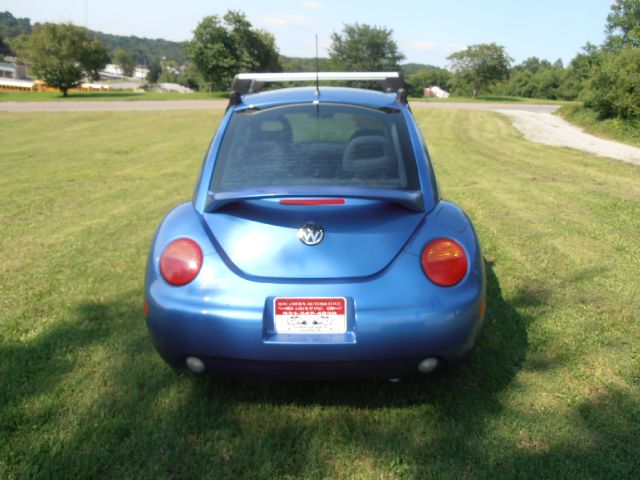 Volkswagen New Beetle 1999 photo 1