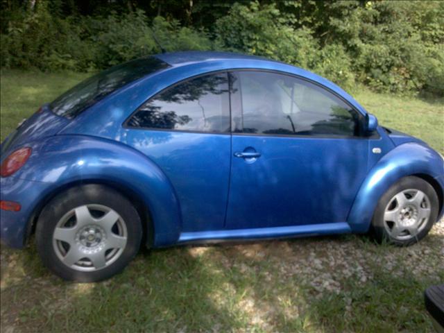 Volkswagen New Beetle 2000 photo 3