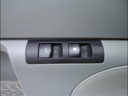 Volkswagen New Beetle 2000 photo 4