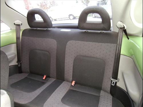 Volkswagen New Beetle 2000 photo 5