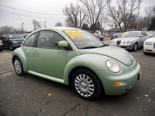 Volkswagen New Beetle 2000 photo 2