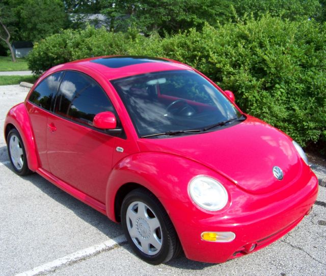 Volkswagen New Beetle Quad Cab 4x2 Shortbox XLT Hatchback