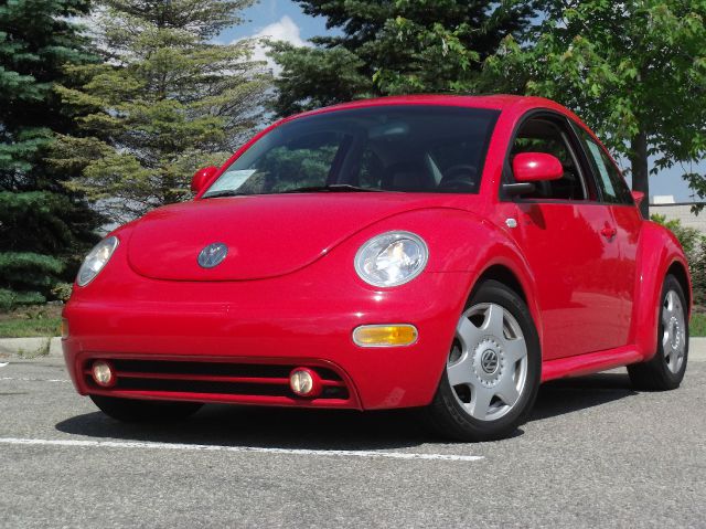 Volkswagen New Beetle 2000 photo 4