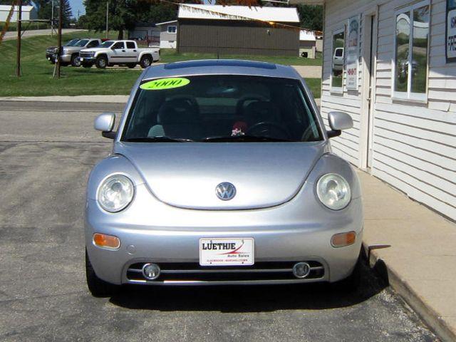 Volkswagen New Beetle 2000 photo 4